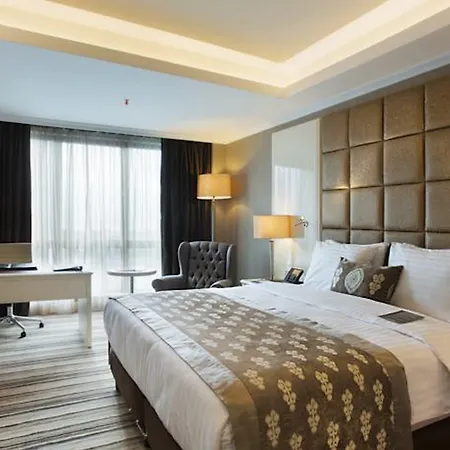 Dedeman Bostanci & Convention Center 5*