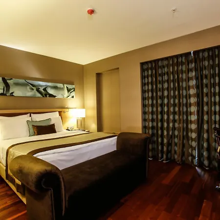 Hotel Dedeman Bostanci & Convention Center 5*