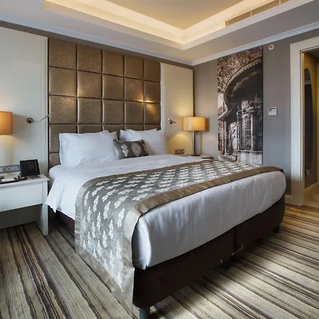 デデマン ボスタンジュ ＆ コンベンションセンター