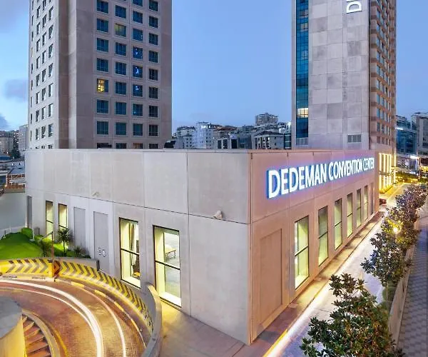 데데만 보스탄시 호텔&컨벤션 센터