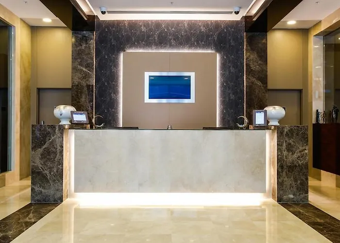 호텔 데데만 보스탄시 호텔&컨벤션 센터