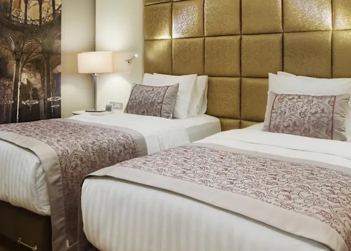 데데만 보스탄시 호텔&컨벤션 센터 호텔 5*