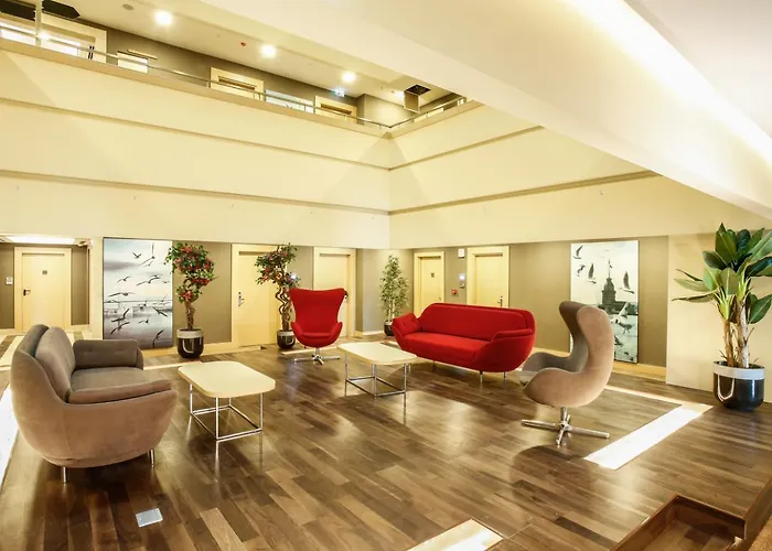 데데만 보스탄시 호텔&컨벤션 센터 5*