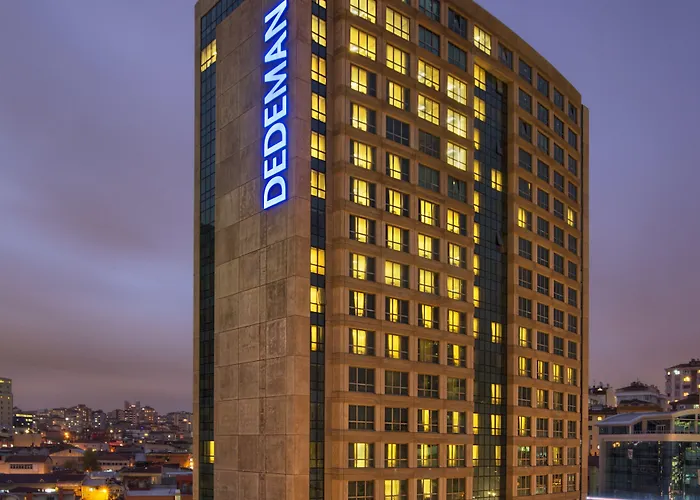 데데만 보스탄시 호텔&컨벤션 센터 5*