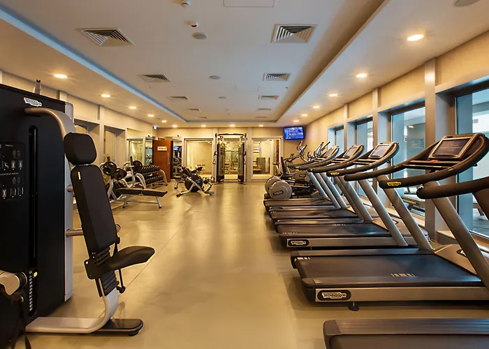 데데만 보스탄시 호텔&컨벤션 센터 5*