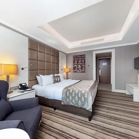 Dedeman Bostanci & Convention Center Отель 5*