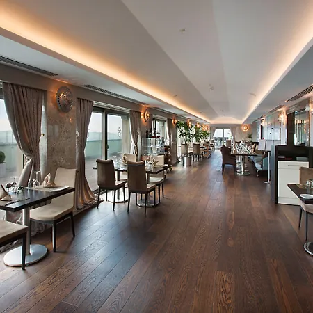 Dedeman Bostanci & Convention Center Estambul